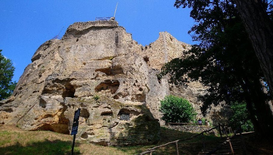 Castle Ruins Valečov, Boseň-Mnichovo Hradiště, Czech Republic (Czechia)